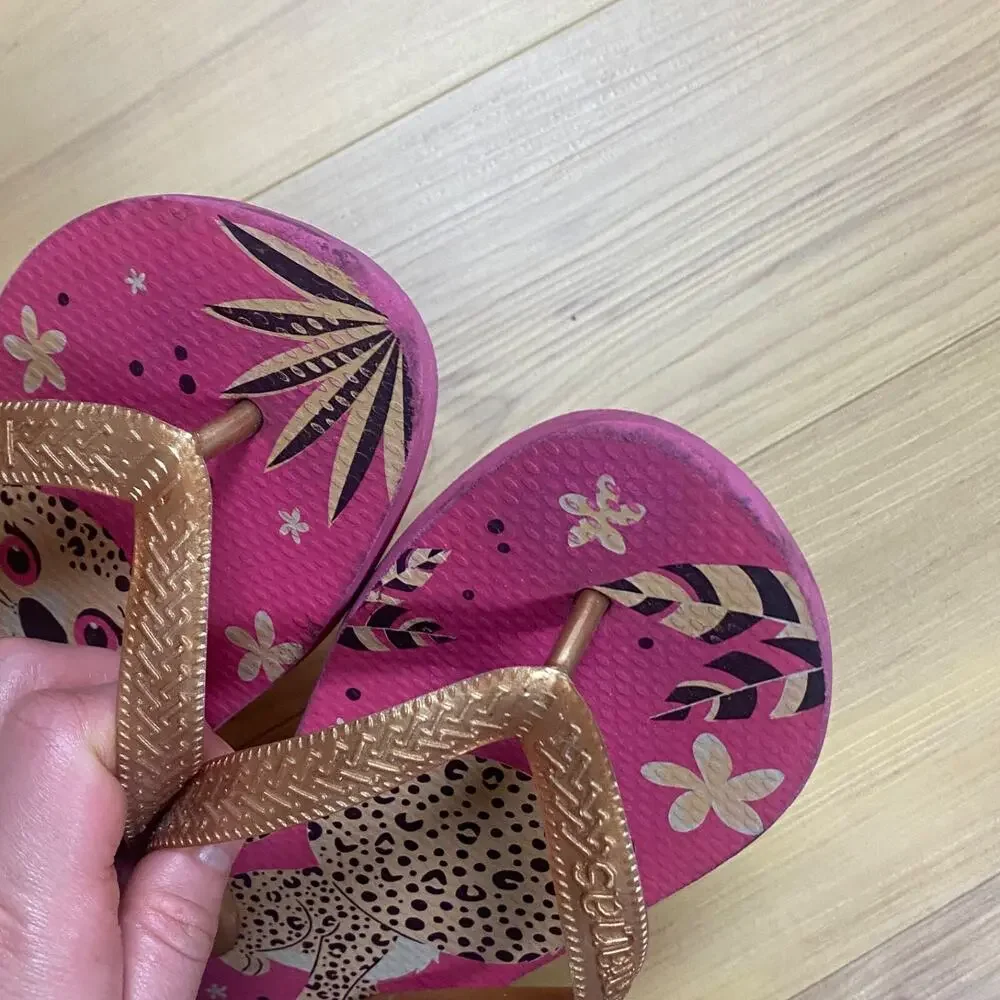 Havaianas Girl's Kids Sz 3/4Y Top Pets Cheetah Slippers Flip Flops Beach Pool